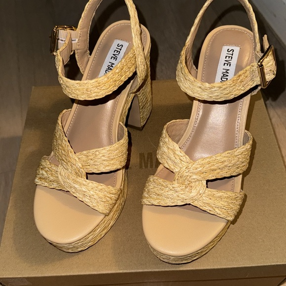 Brand New Steve Madden Women’s Carisma Heels - Picture 4 of 6